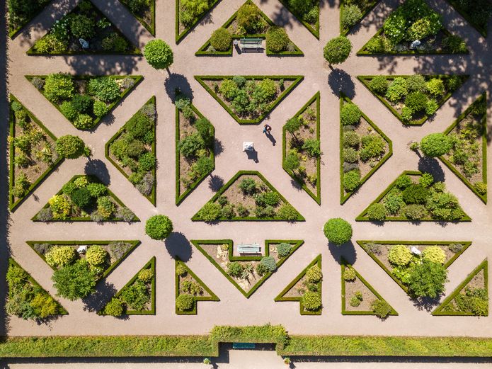 Blick von oben auf den Amorgarten