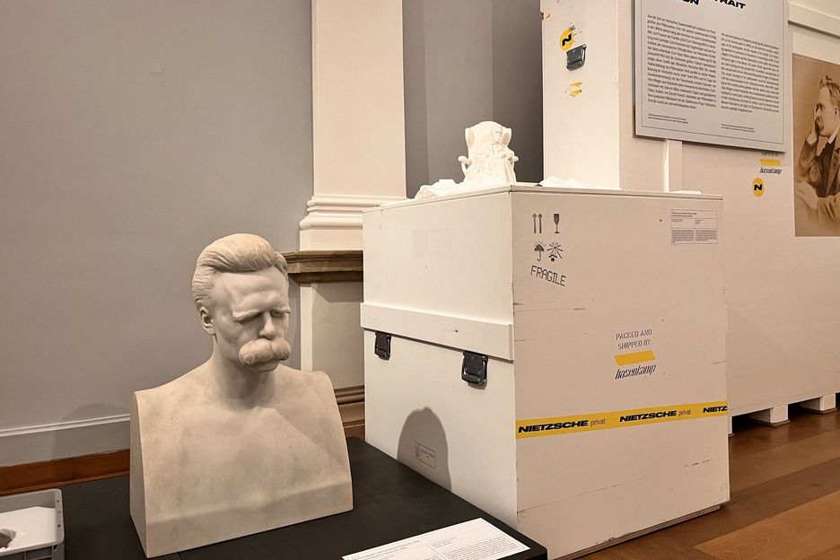 Foto aus der Ausstellung "Nietzsche privat" Museum Neues Weimar