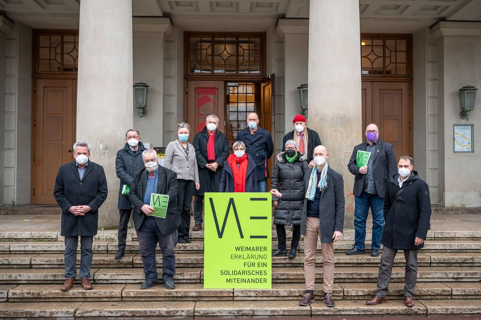 Gruppenfoto Erstzeichner*innen der Weimarer Erklärung