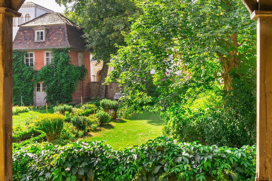Blick von Goethes Wohnhaus in den Garten