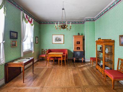 Wohn- und Esszimmer der Familie Schiller