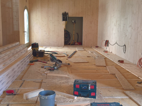 Innenausbau-Fußbodenarbeiten