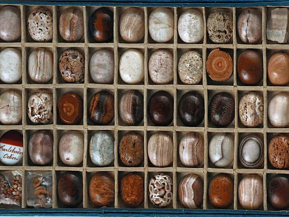  Sammlung Karlsbader Sprudelsteine, geschliffen 