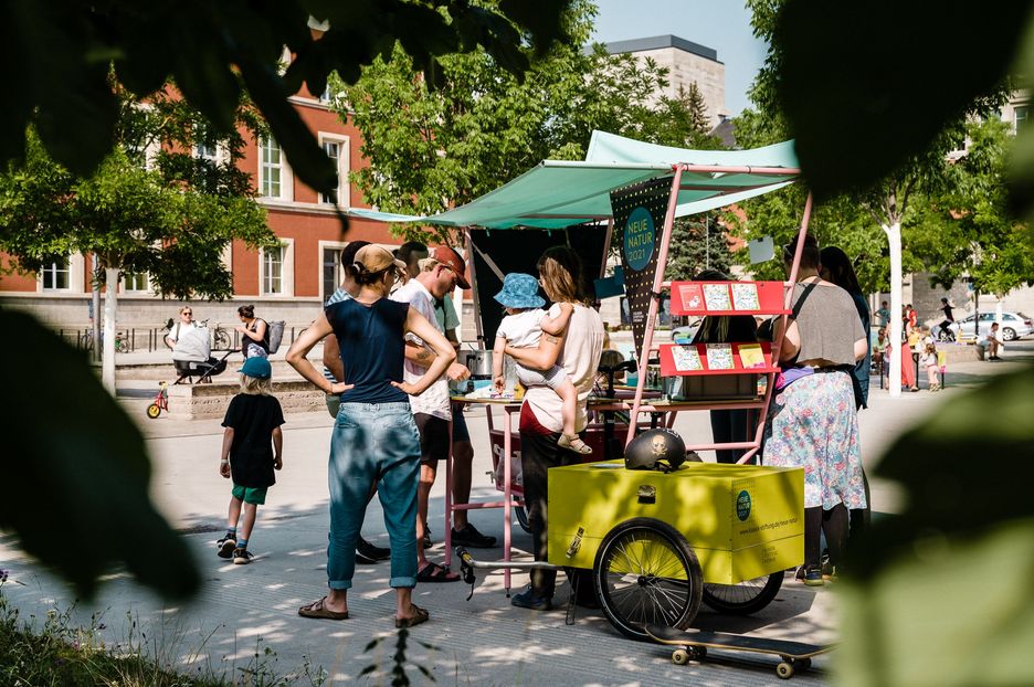 "Mobile Green Lab" uses cargo bikes to move through the park on the Ilm