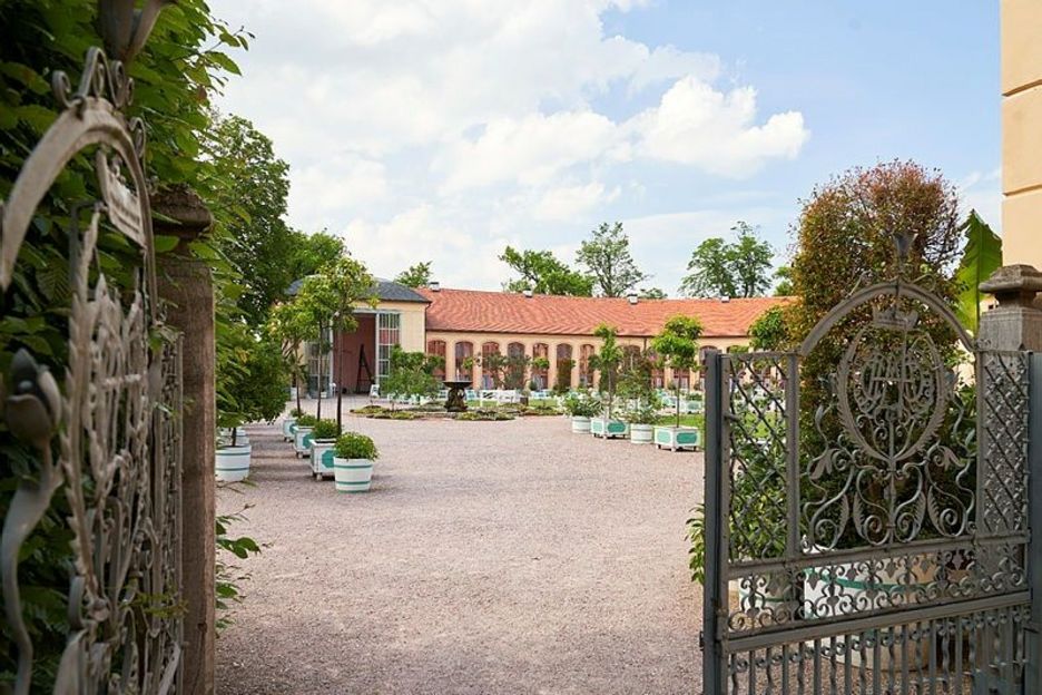 © Hannes Bertram, Klassik Stiftung Weimar Langes Haus, Kamelie und Skulptur