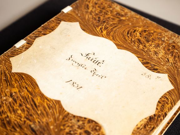 Buchdeckel des Faust-Manuskripts von Goethe