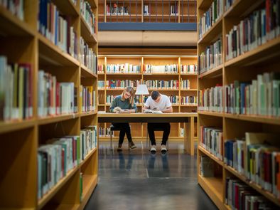 Students studying at the Study Centre (research library) of the Herzogin Anna Amalia Bibliothek
