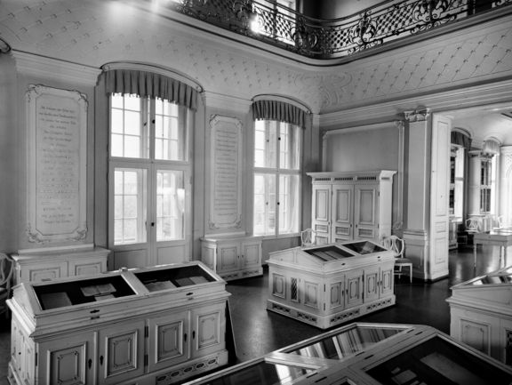 Foto des Mittelsaals des Goethe- und Schiller-Archivs von 1954