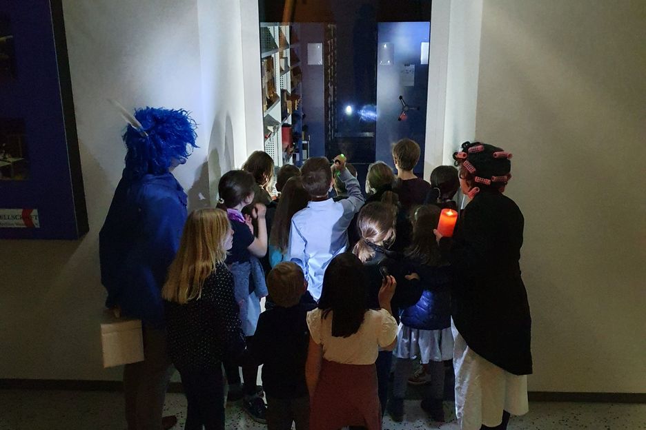 Taschenlampenführung im Magazin des Goethe- und Schiller-Archivs ©Yvonne Pietsch