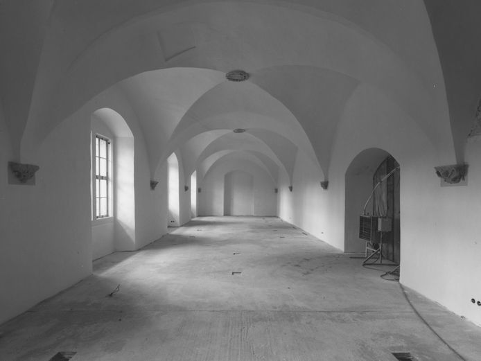 View of the empty Renaissance Hall of the Herzogin Anna Amalia Bibliothek Weimar