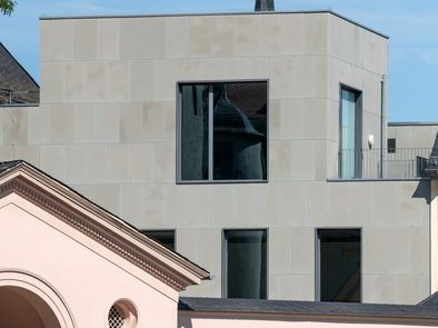 Modern and historic architecture of the Study Centre of the Herzogin Anna Amalia Bibliothek
