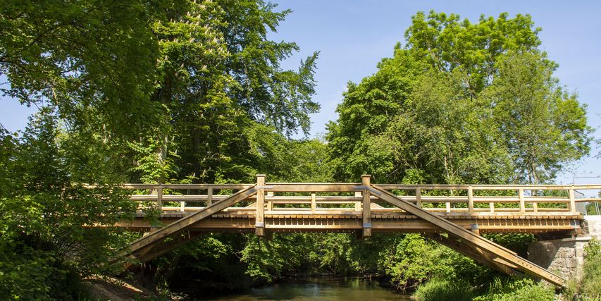 Schafbrücke im Schlosspark Tiefurt Die Schafbrücke im Schlosspark Tiefurt